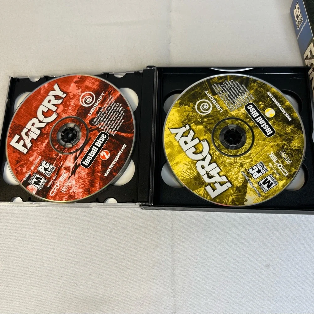 Far Cry (PC, 2004 Ubisoft) Multi-Disc Manual Included NTSC-U/C